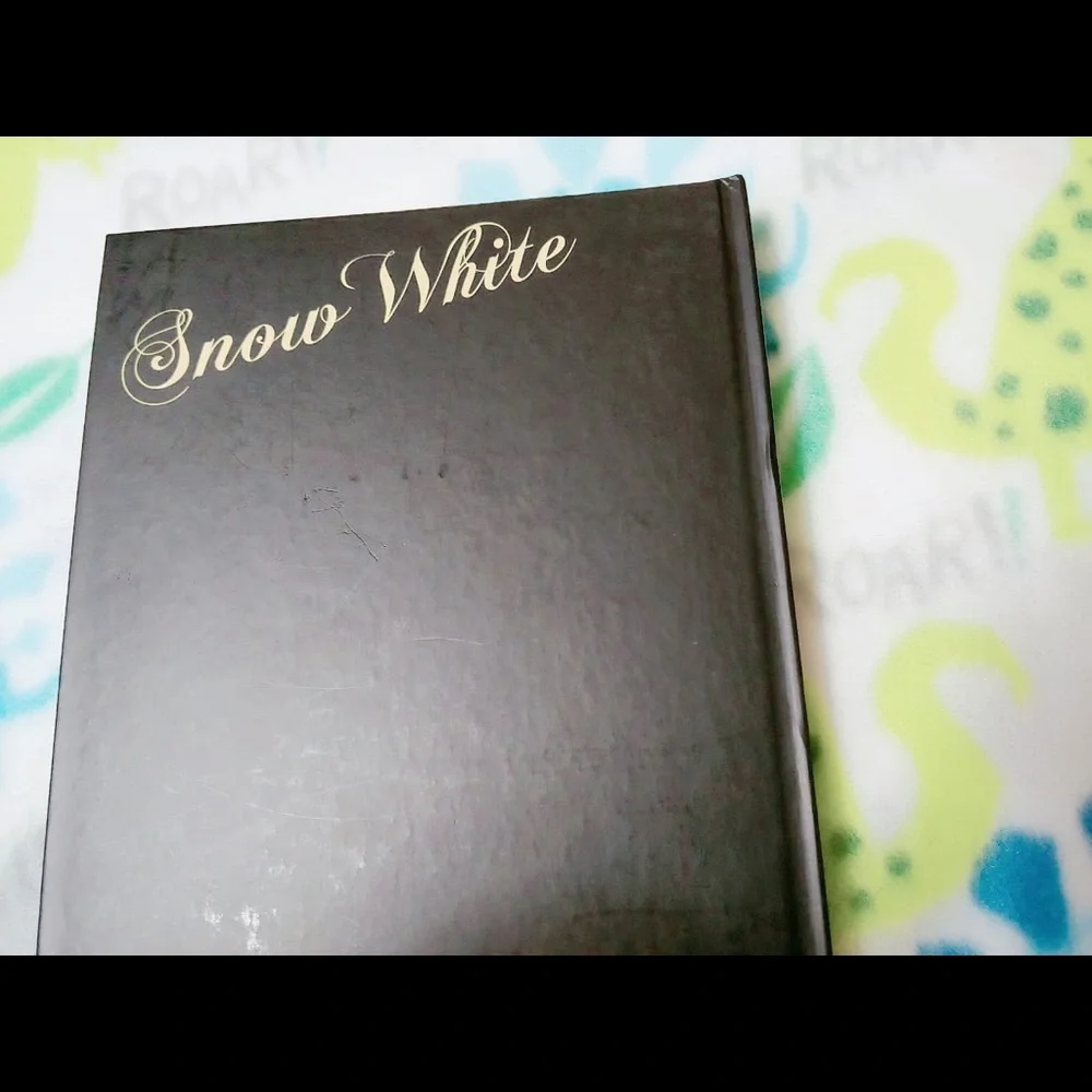 VERY RARE Disney Snow White Journal Notebook - Picture 7 of 16